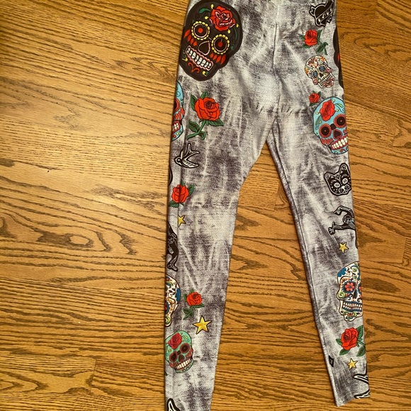 TEREZ DAY OF THE DEAD THEMED LEGGINGS GIRLS MEDIUM - Picture 1 of 2